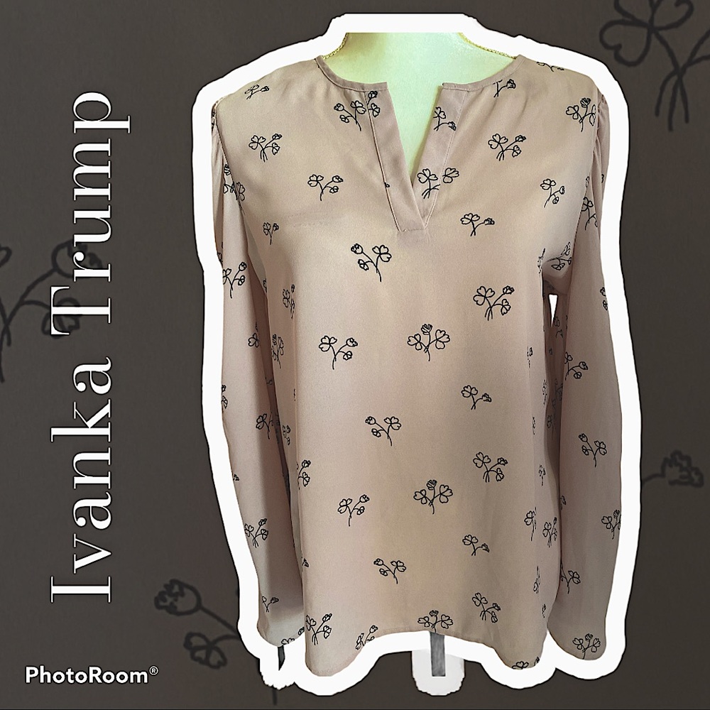 Ivanka Trump Small Blouse Open Sleeves